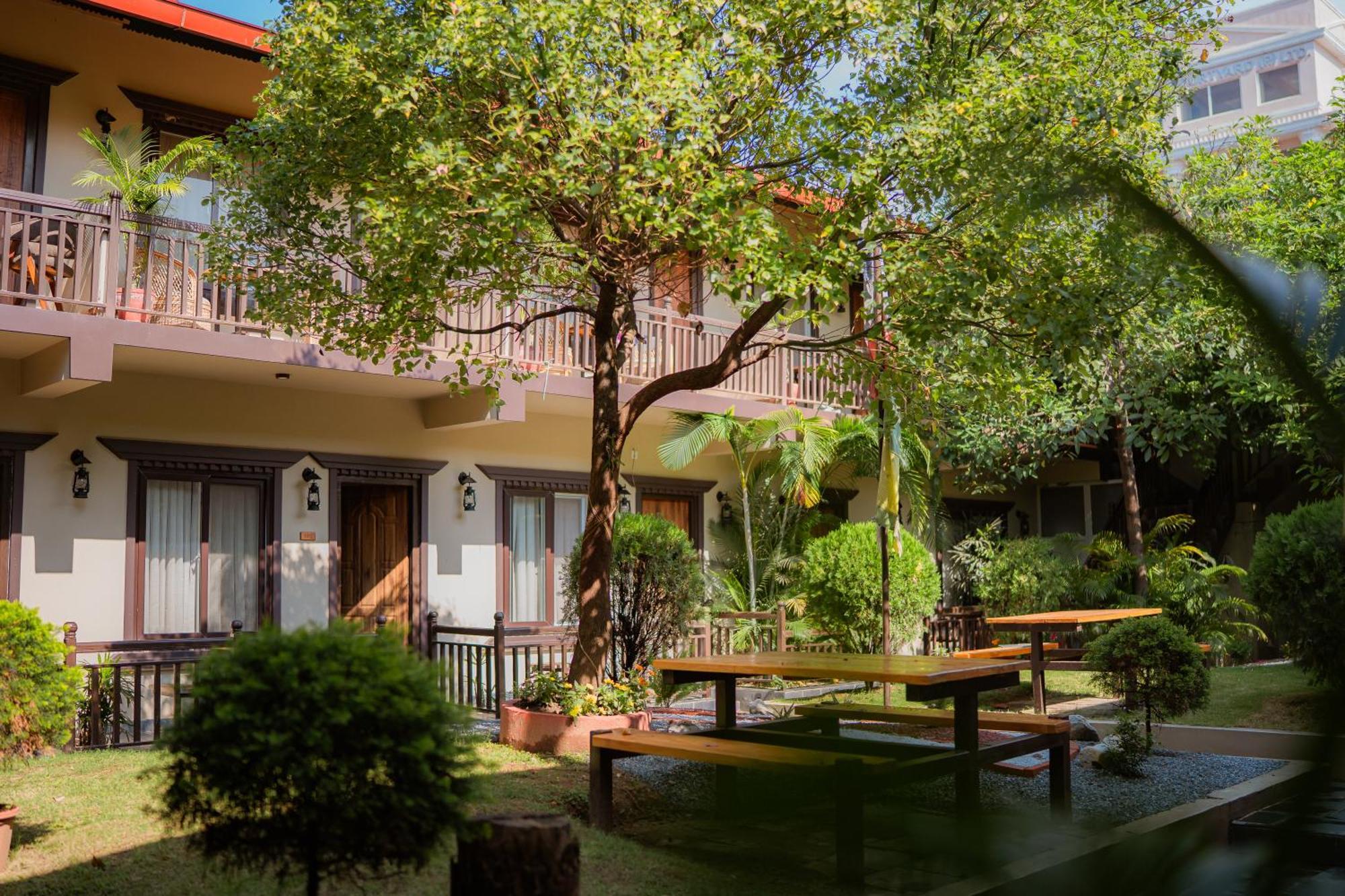 Busy Bee Resort, Ποκάρα Εξωτερικό φωτογραφία