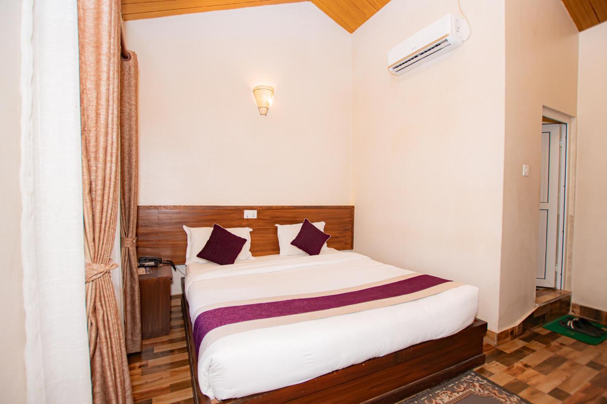 Busy Bee Resort, Ποκάρα Εξωτερικό φωτογραφία