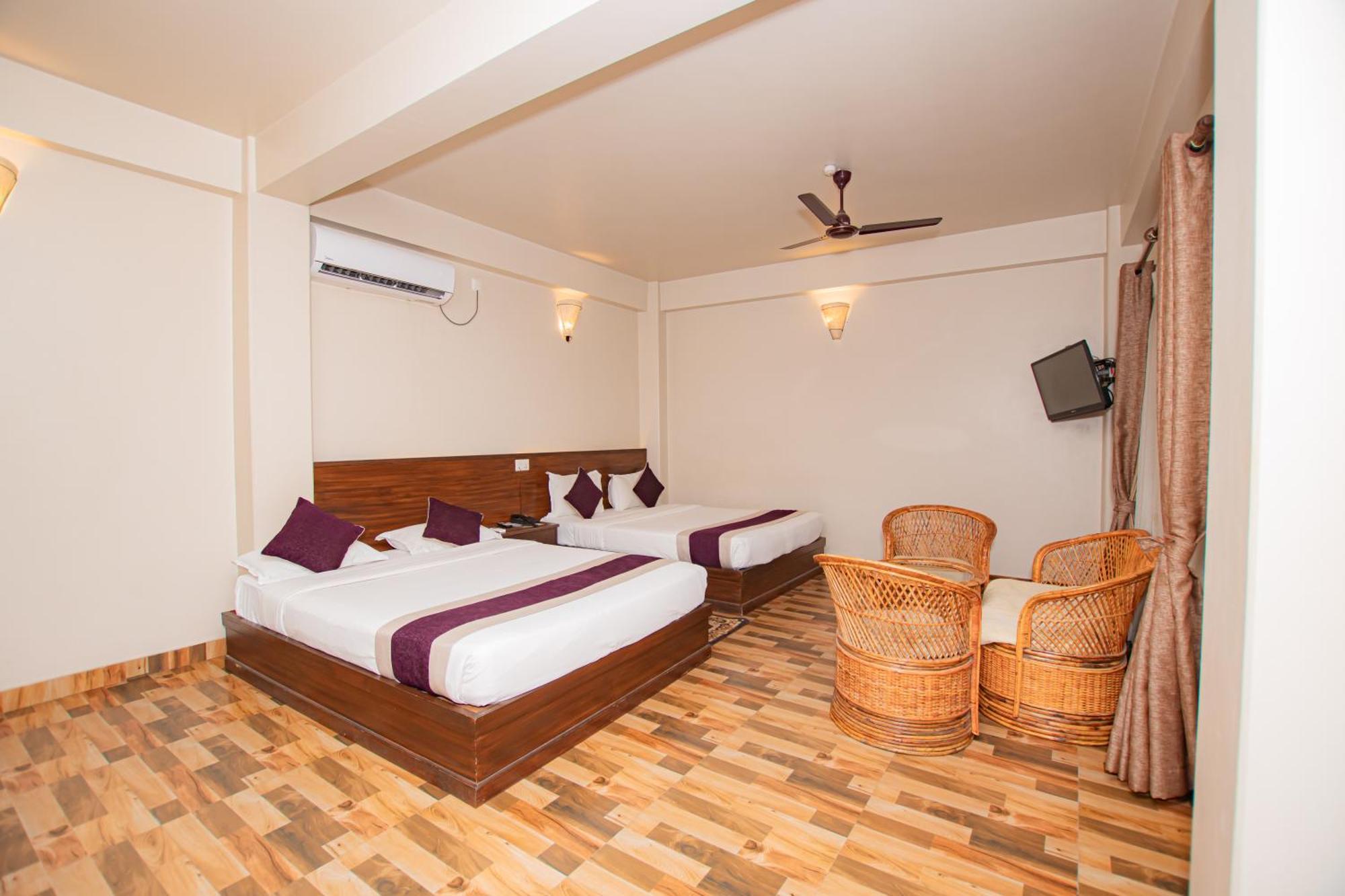 Busy Bee Resort, Ποκάρα Εξωτερικό φωτογραφία